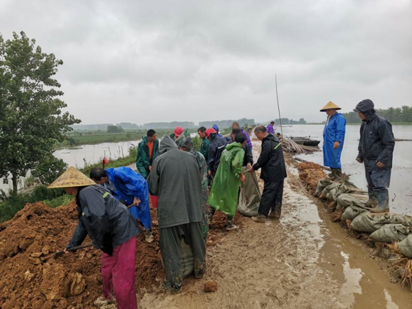 /uploads/image/2020/07/20/a635a7b6c844f4a6d6de6d759f13cab9.jpg 六镇镇:筑牢防汛抗洪的“铜墙铁壁”1.jpg