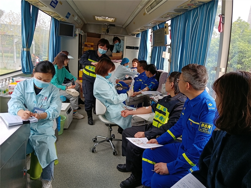 /uploads/image/2021/04/14/2d8050529e7e879c1e3b1e86b7522638.jpg 蓝天2 (1).jpg