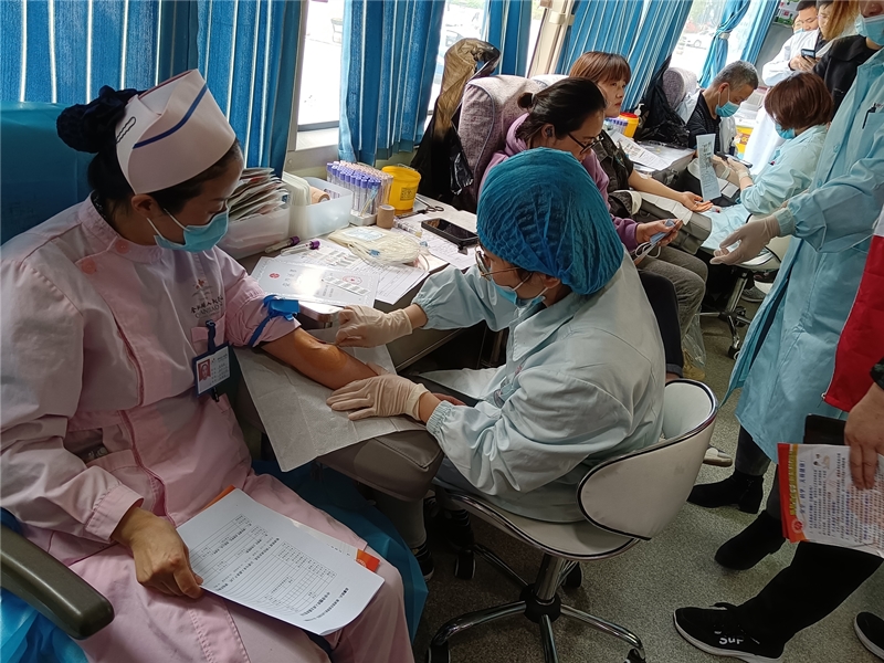 /uploads/image/2021/04/14/5ea8074a9d2603468d024a0cac627cf5.jpg 医院2.jpg