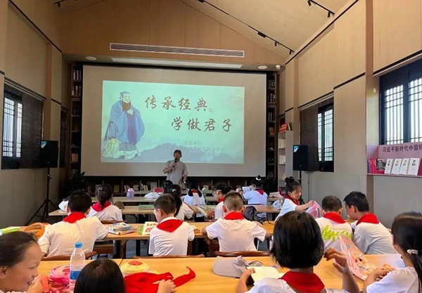 /uploads/image/2025/10/20/3544213dc0f9618ee026b061239307bb.jpg 640 (6)_副本.jpg