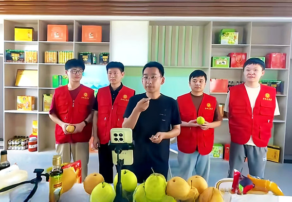 全椒县西王镇：“文明传薪火·直播兴乡村”